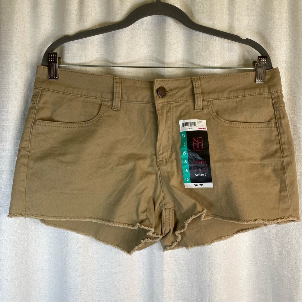 NoBo Juniors (women’s) Beige Khaki Shorts NEW size 15